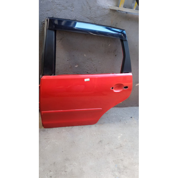 Porta Traseira Esquerda Polo 1.6 2004 (vermelho) C/detalhe