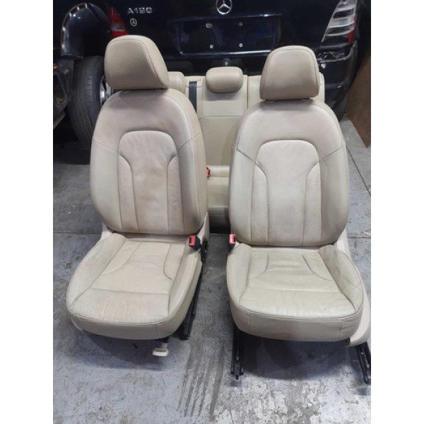 Jogo Bancos Audi Q3 2017