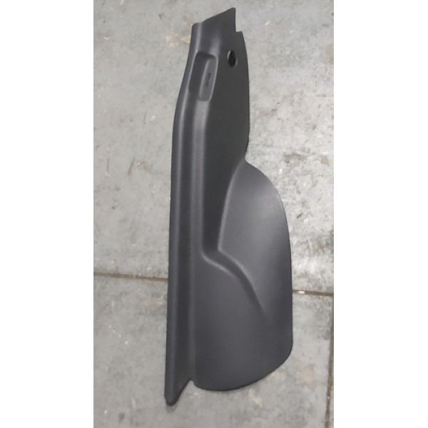 Moldura Soleira Coluna T/d Voyage 2018 5u6867766