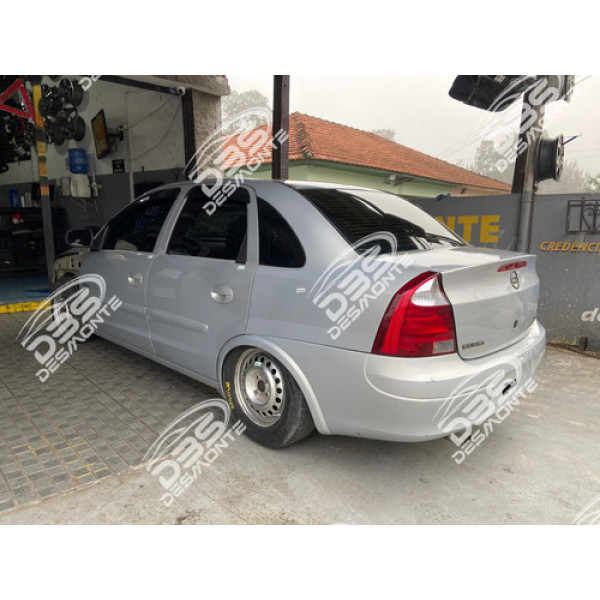 Traseira Com Teto Corsa Sedan Montana Maxx 1.0 2005