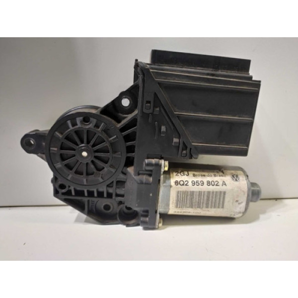 Motor Vidro Elétrico Esquerdo Vw Polo 2004 6q2959802a