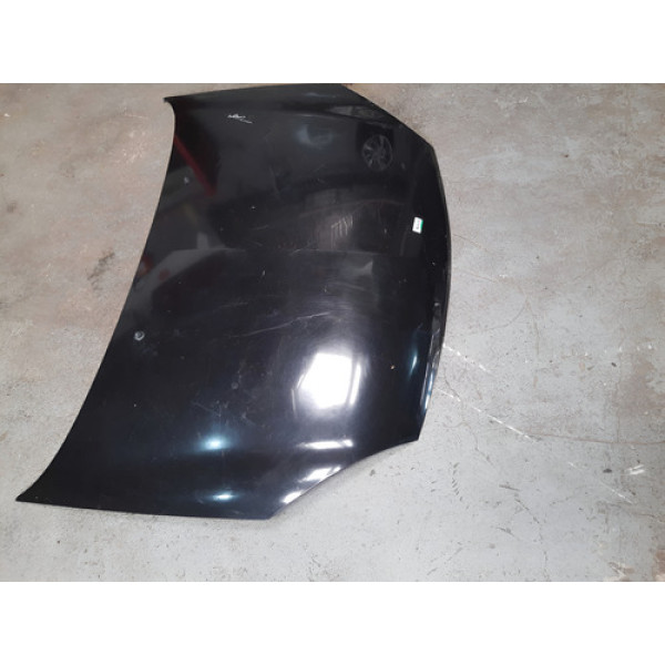 Capô Com Detalhe Clio 2010