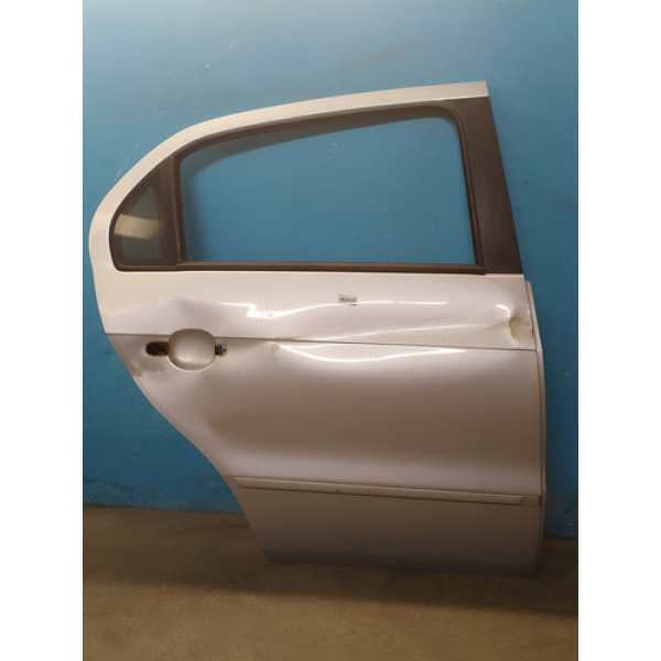 Porta Traseira Direita Voyage 2013 (prata) C/detalhes