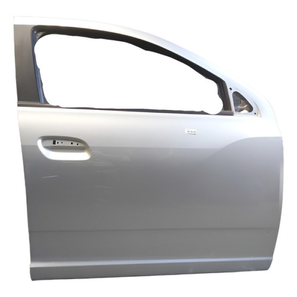 Porta Dianteira Direita Cobalt 1.4 2018 (prata) C/ Detalhes