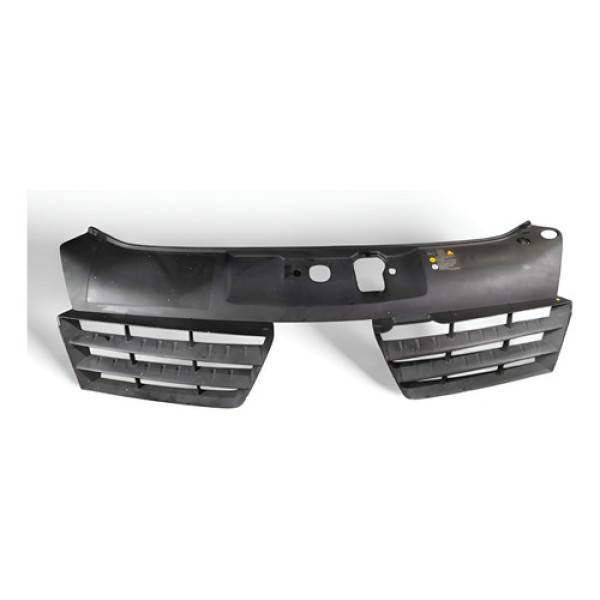 Grade  Entrada Ar Radiador Renault Clio 2010 8200445993