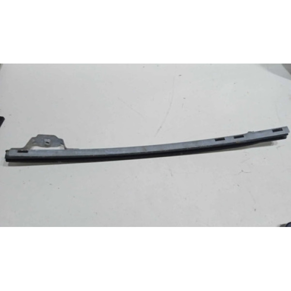 Guia Porta Vidro D/e Prisma Lt 1.4 2012 Prateado