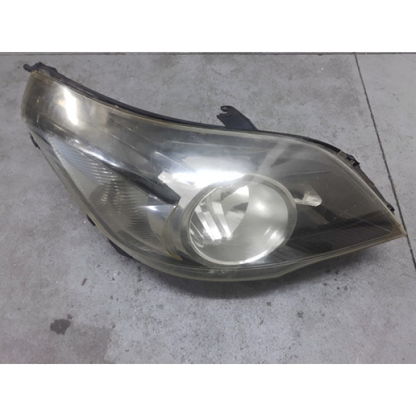 Farol Direito Montana Agile