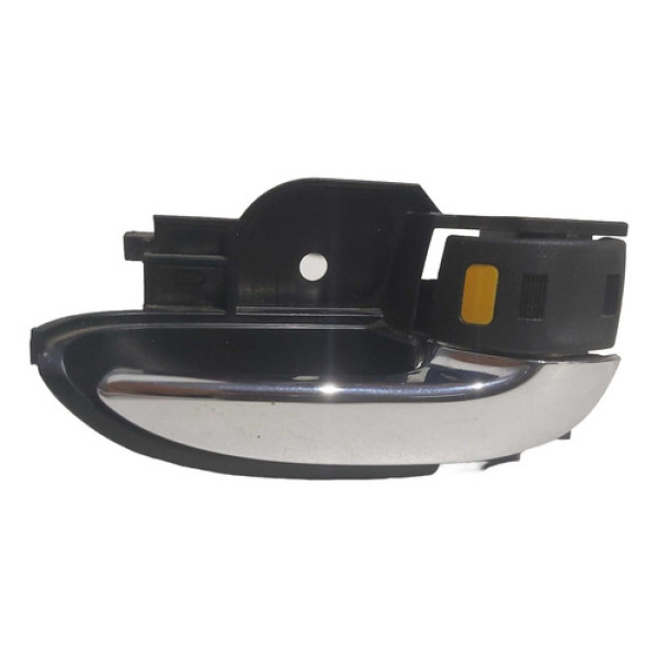 Maçaneta Interna Dianteira Direita Etios  2017